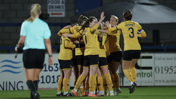 女足战报 | 狼队2-0力克斯托克城，足总杯晋级创双项历史